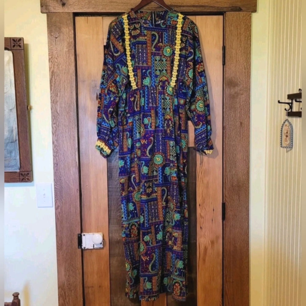 Vintage 60s 70s Handmade Purple Yellow Psychedelic Maxi Hippie Bat Wing Dress M